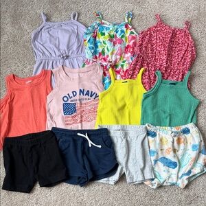 Old Navy Toddler Clothing Set, lot of 11 pieces, size 18-24months